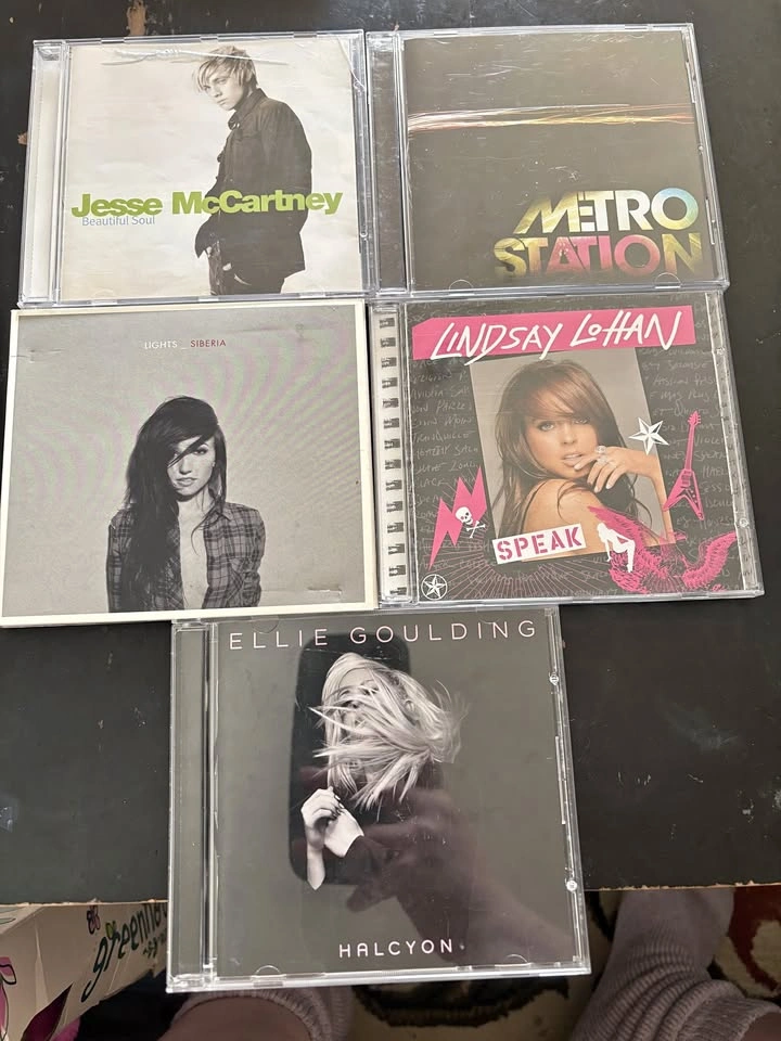 Mix of Electric Pop CDs- Jesse, Metro Station, Lights, Lindsay