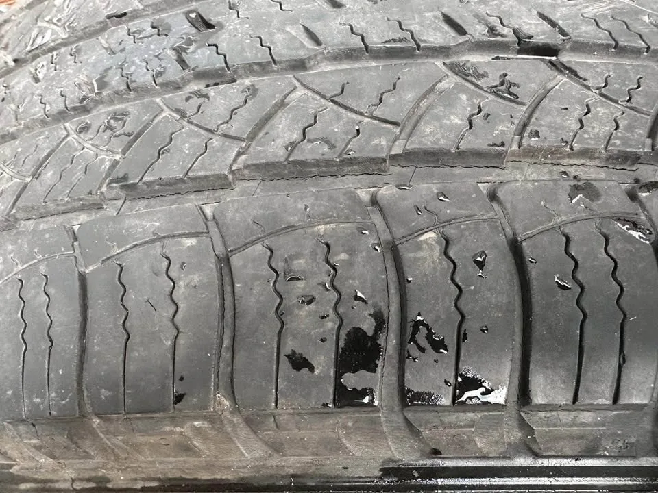 Car Tires image indicator(2)