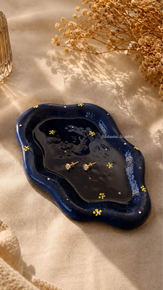 Handmade Floral Trinket Dish - photo 3