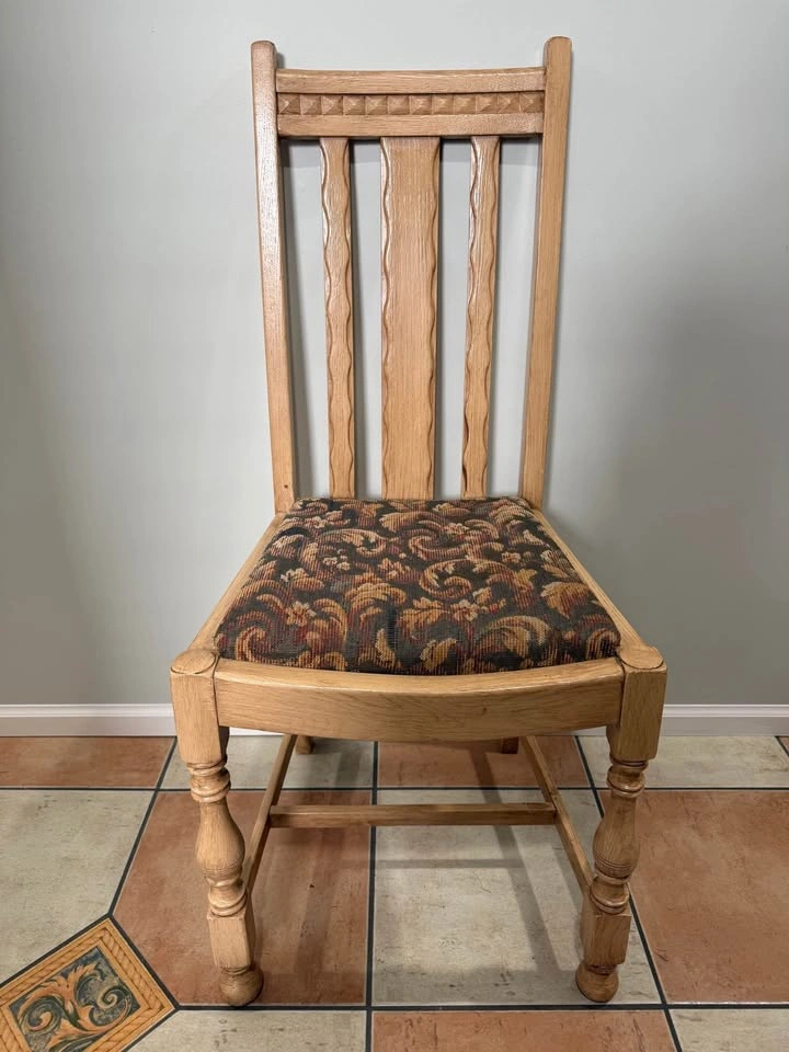 Set of 6 vintage dining chairs