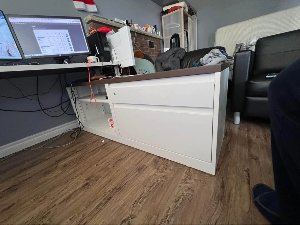 Office desk with cabinet - photo 2