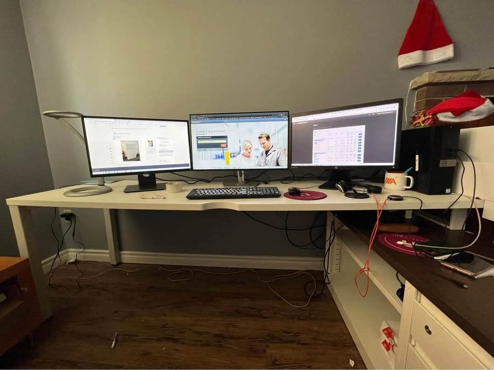 Office desk with cabinet - photo 3