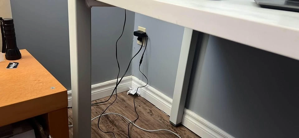 Office desk with cabinet - photo 5