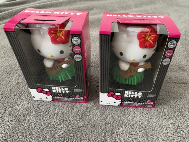 Hello Kitty Dashboard Hula Dancer Brand New - photo 2