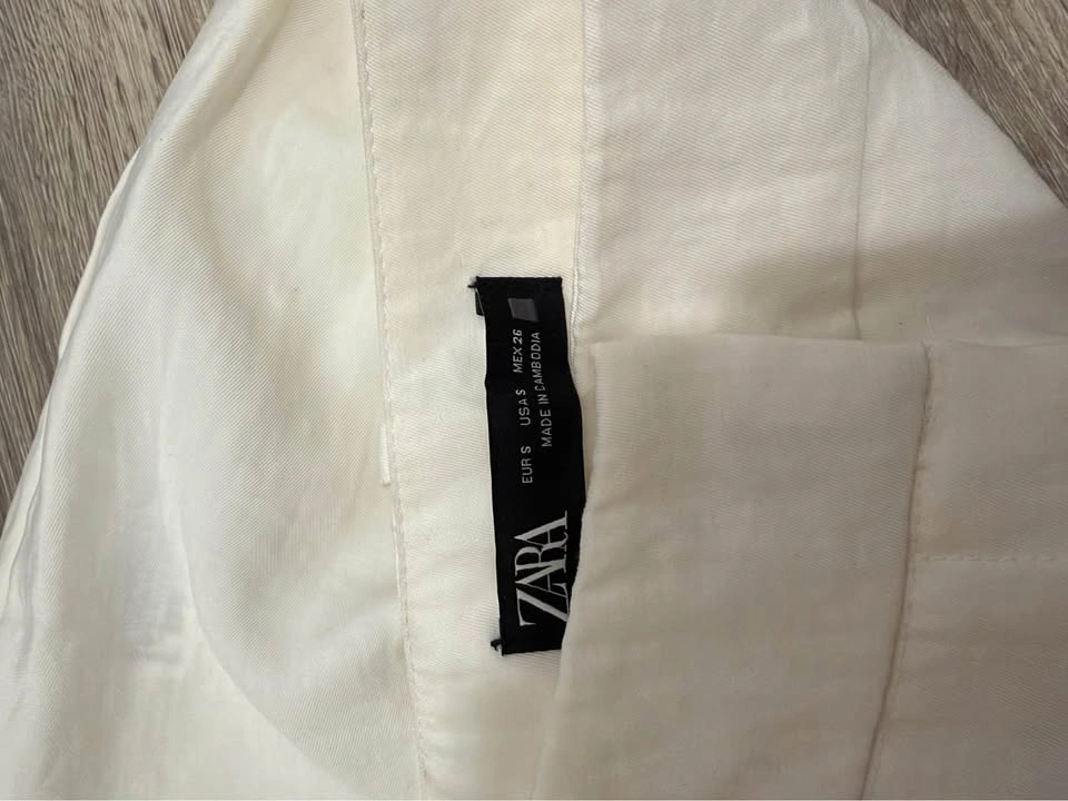 Zara High-Waisted Shorts - photo 3