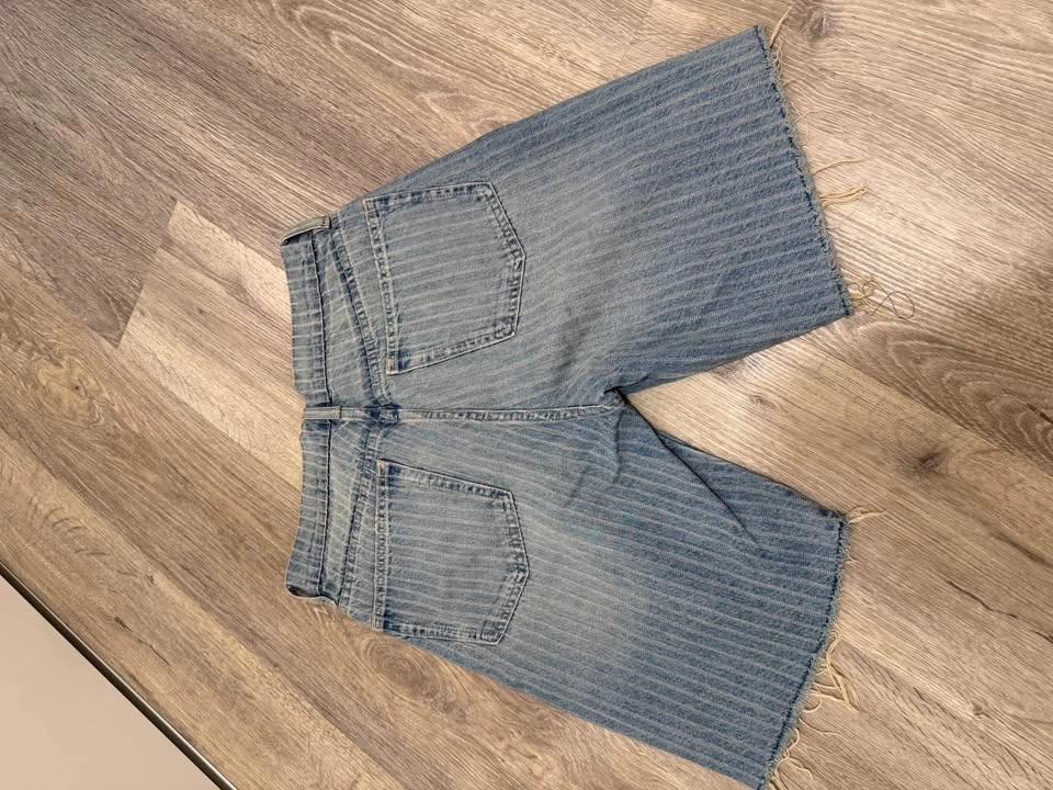 Zara Denim Shorts - photo 2