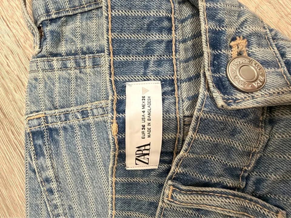 Zara Denim Shorts - photo 3