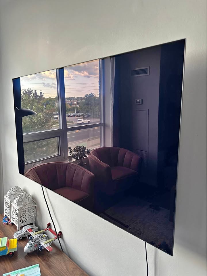 LG OLED55C1AUB - 55” 4K OLED TV - Excellent Cond.