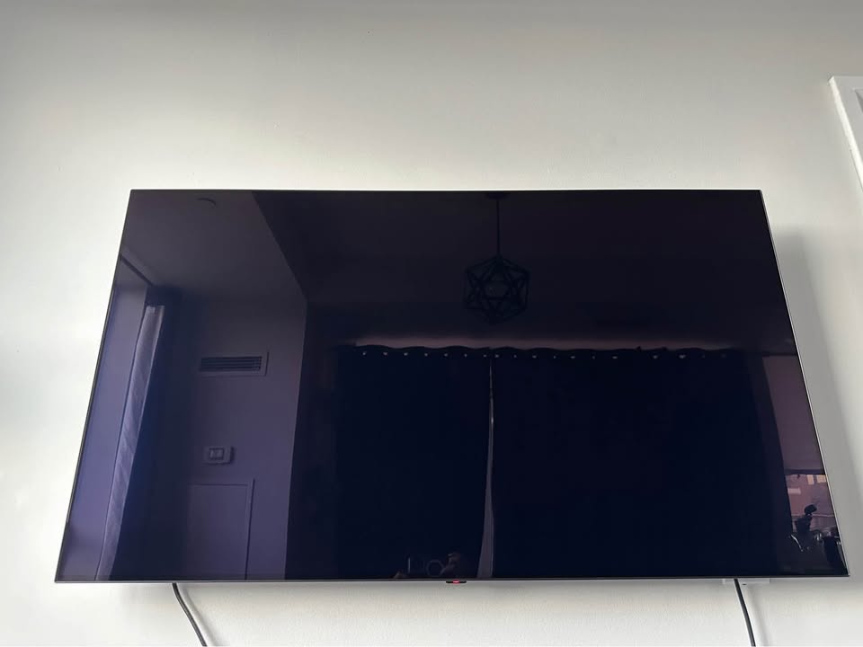 LG OLED55C1AUB - 55” 4K OLED TV - Excellent Cond. - photo 5