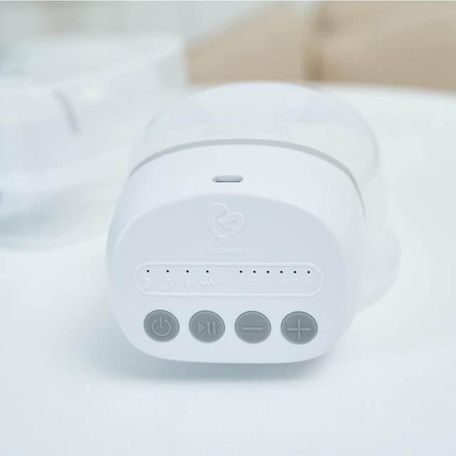 NEW Wearable Hands Free Wireless Breast Pump, Low Noise PainFree - photo 2