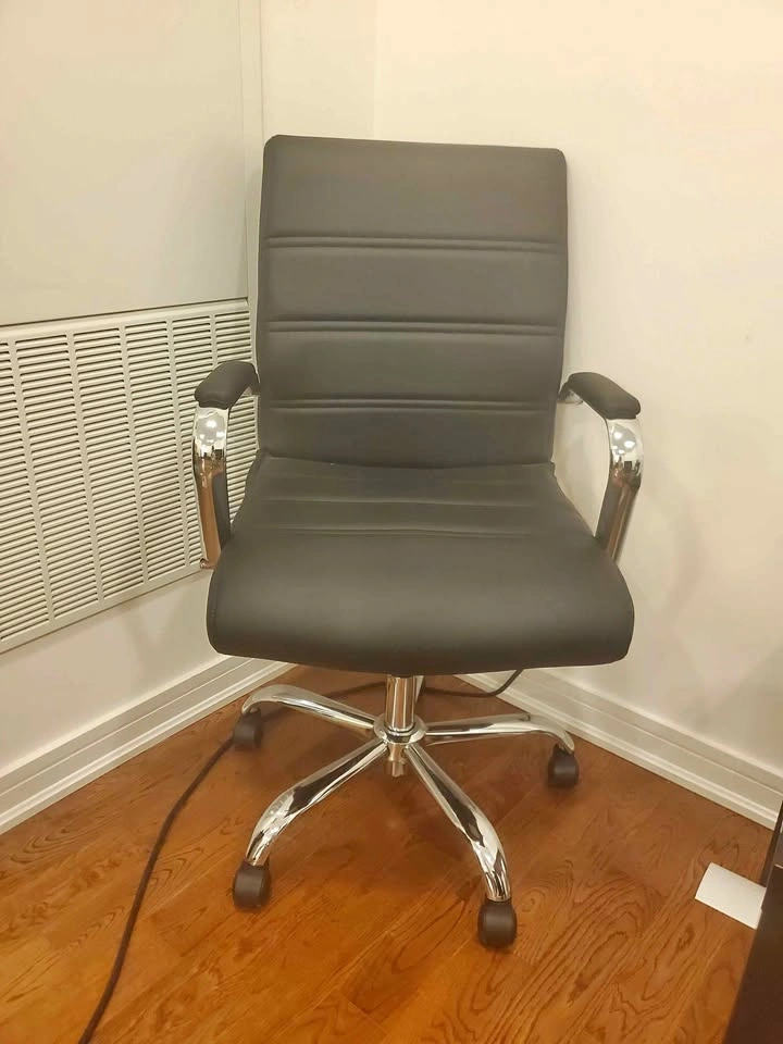 6 Modern Silver Executive Office Chairs
