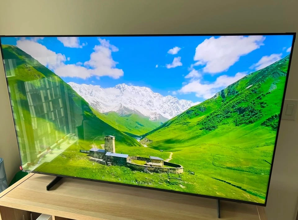 Samsung 65" Crystal UHD 4K Smart TV - photo 2