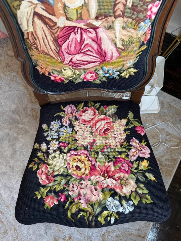 Vintage Needlepoint Accent Chair - French Provincial Style - photo 5