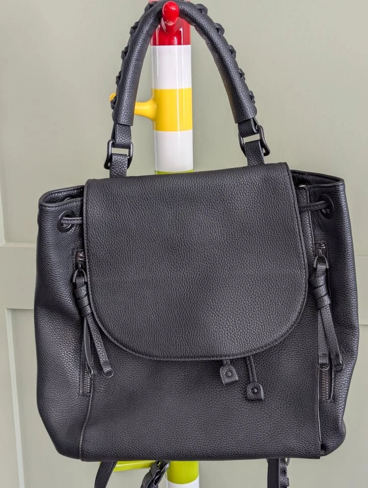 Black Backpack Purse – Like New - photo 2