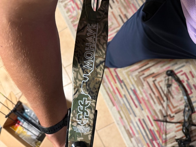 Compound Bow Package – Martin Lynx + PSE Mohave w/ Arrows - photo 3