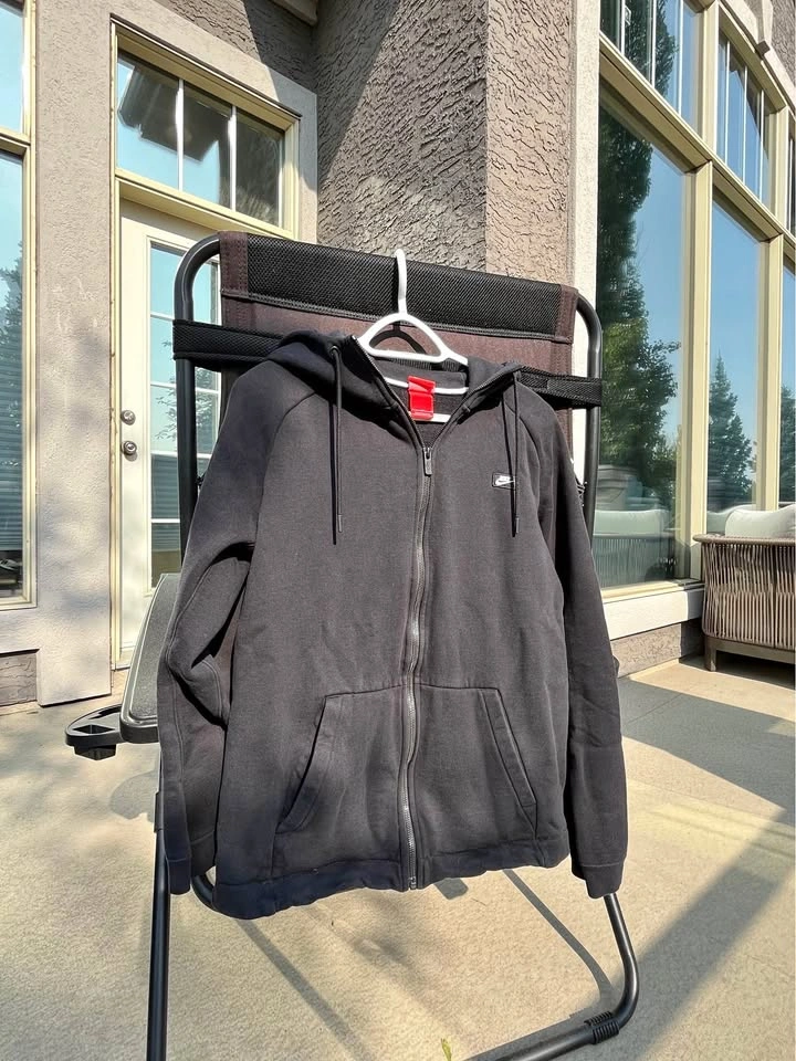 Nike full-zip hoodie L size