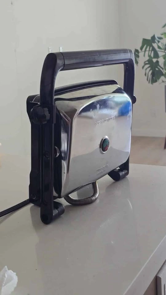 Hamilton Beach Panini Press & Indoor Grill - photo 3