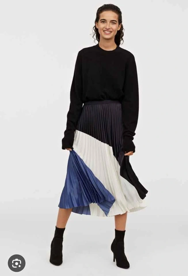 H&M Colour Block Pleated Skirt - Size 4