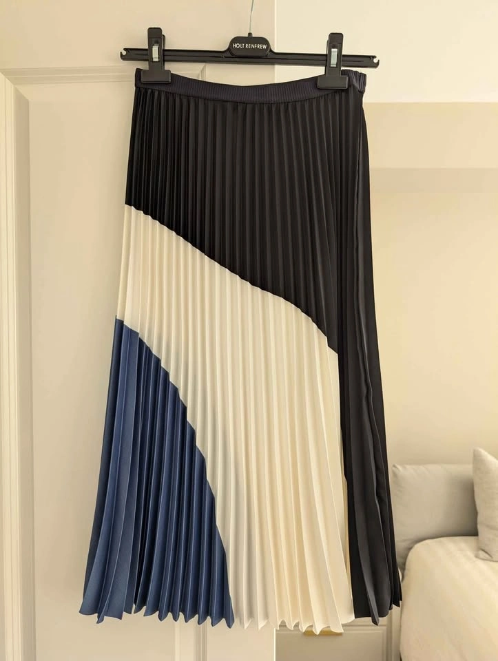 H&M Colour Block Pleated Skirt - Size 4 - photo 2