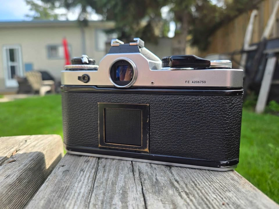 Nikon FE 35mm Film Camera (Body only) - photo 2