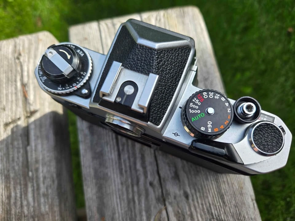 Nikon FE 35mm Film Camera (Body only) - photo 3