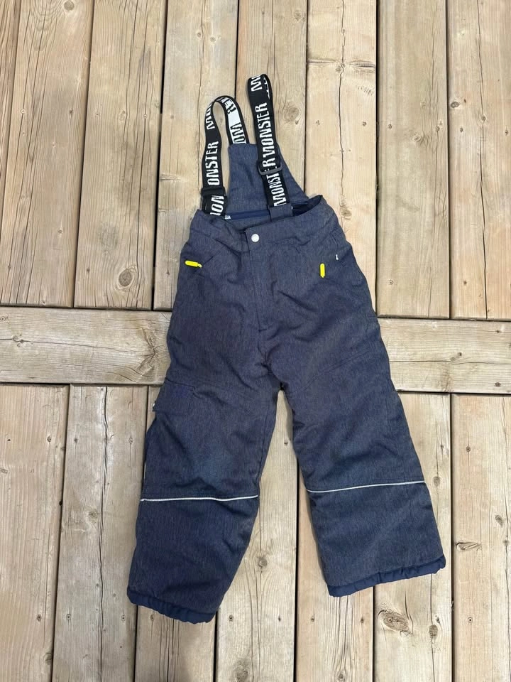 Boys Monster Snowsuit size 5 - photo 3