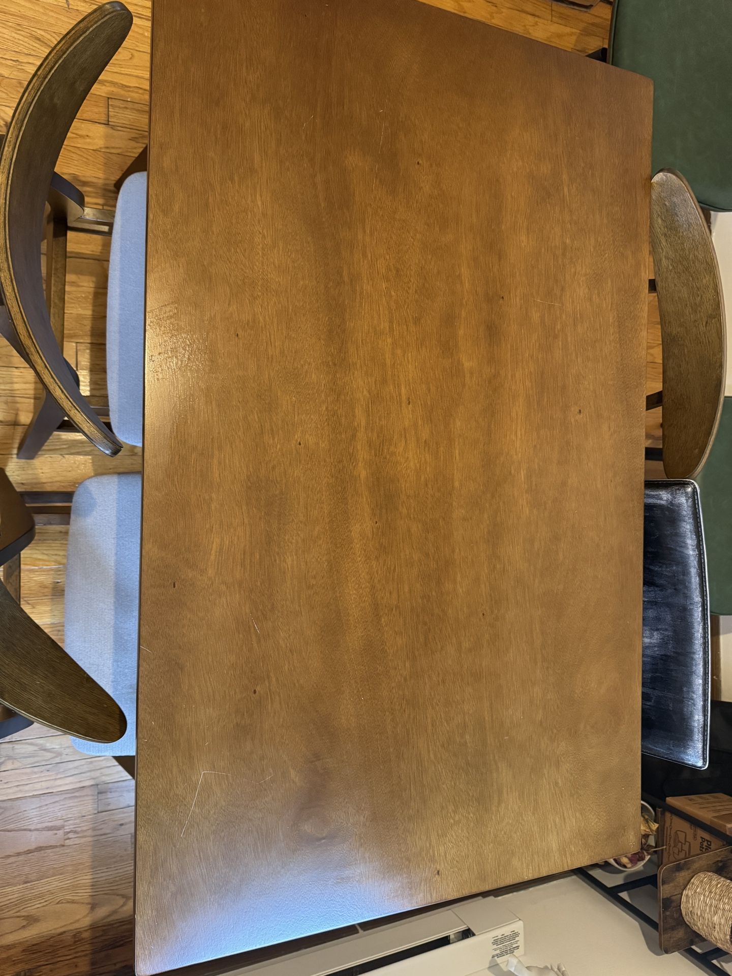 Table + Chairs - photo 3