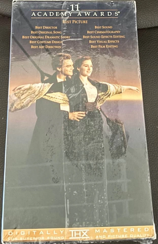 Titanic VHS 2-Cassette Set - photo 2