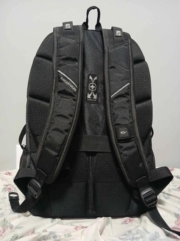 Swiss gear backpack - photo 3