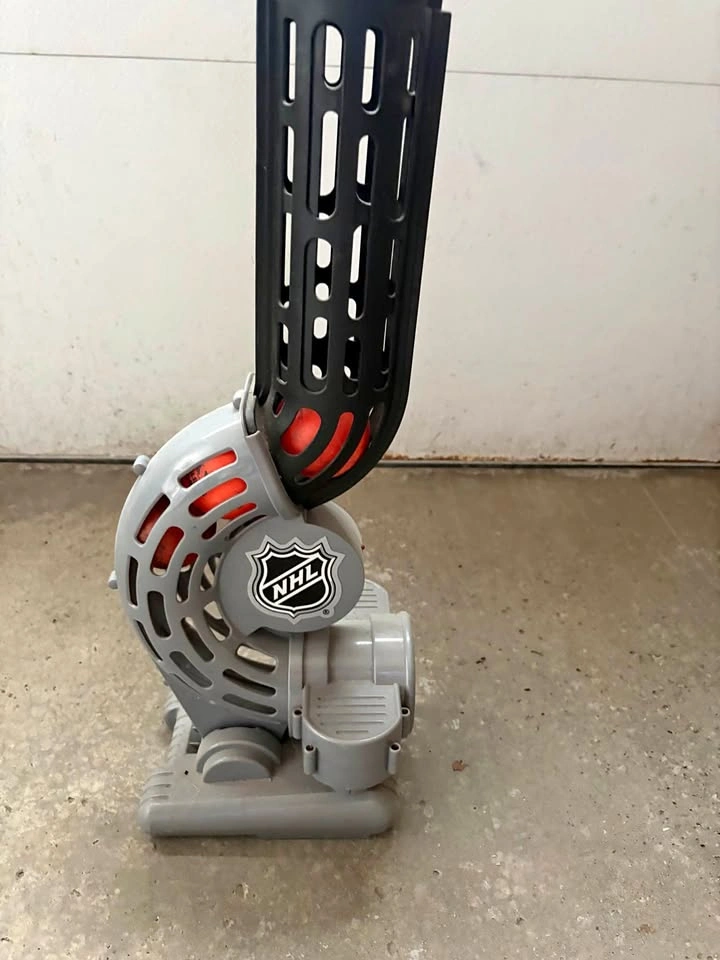 Hockey Ball Passer