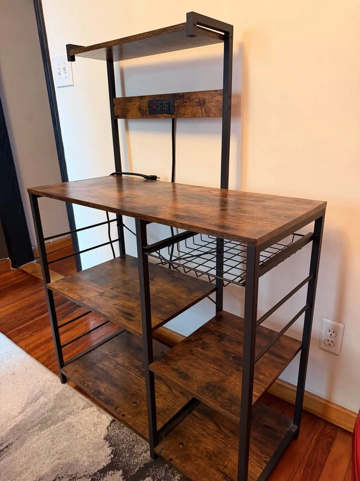 Bakers Rack with power outlets - photo 4
