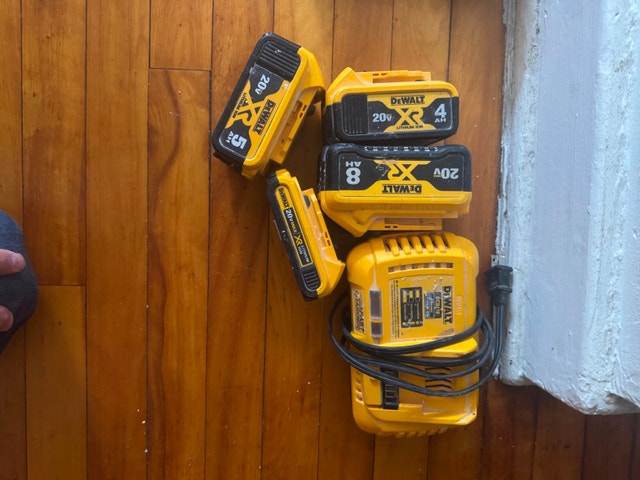 Dewalt Drill Set & Battery Set - photo 2