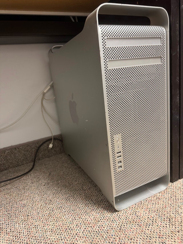 Mac tower iMac Tablets and Iphones