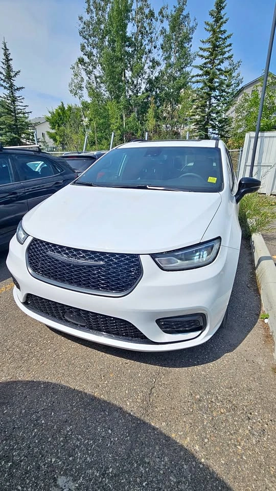 2025 Chrysler Pacifica Limited