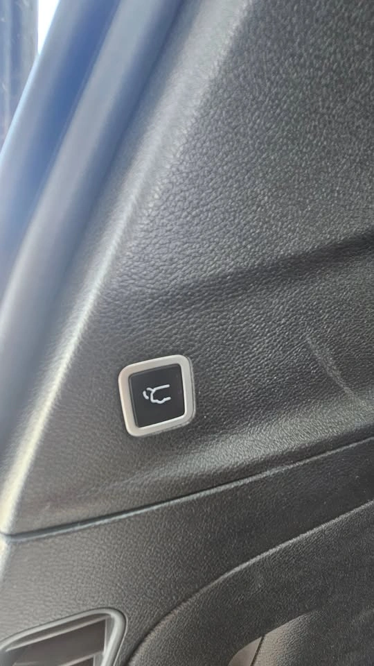 2025 Chrysler Pacifica Limited - photo 4