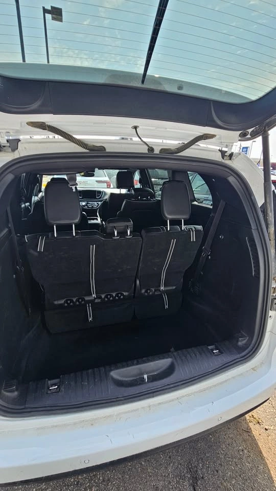 2025 Chrysler Pacifica Limited - photo 5