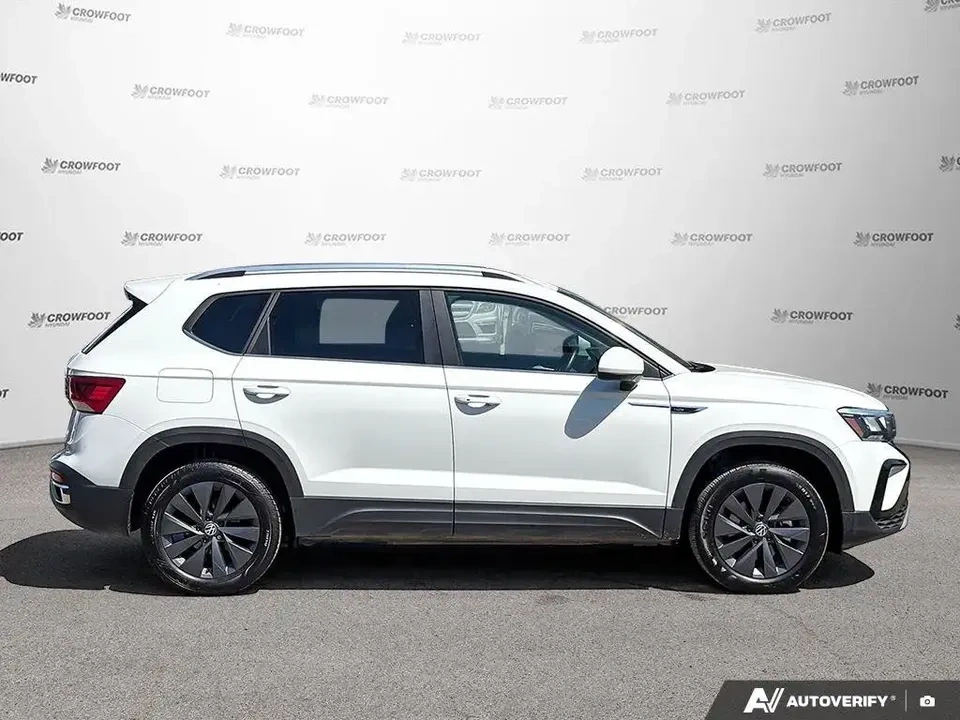 2024 Volkswagen Taos Comfortline | Apple CarPlay | Premium Mats - photo 3