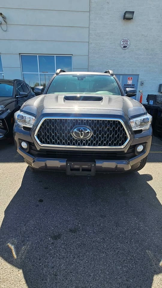 2018 Toyota Tacoma SR5 - 1 Owner, No Accidents