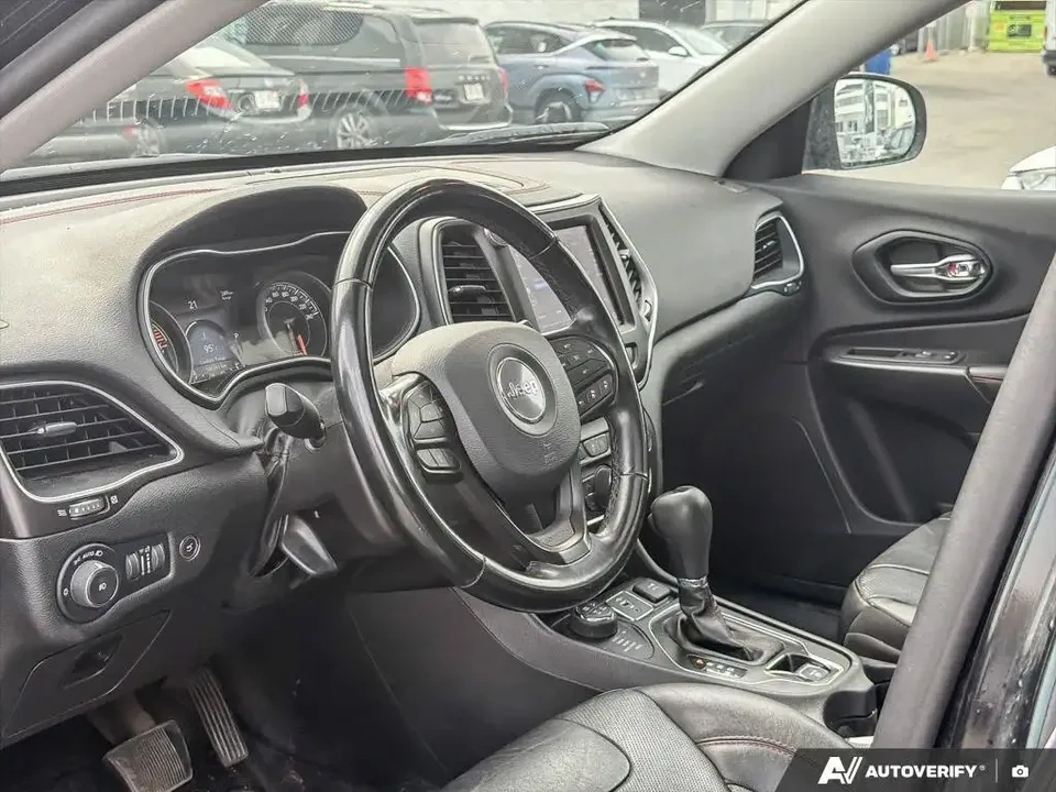 2021 Jeep Cherokee Trailhawk Elite 4WD | No Accidents - photo 5