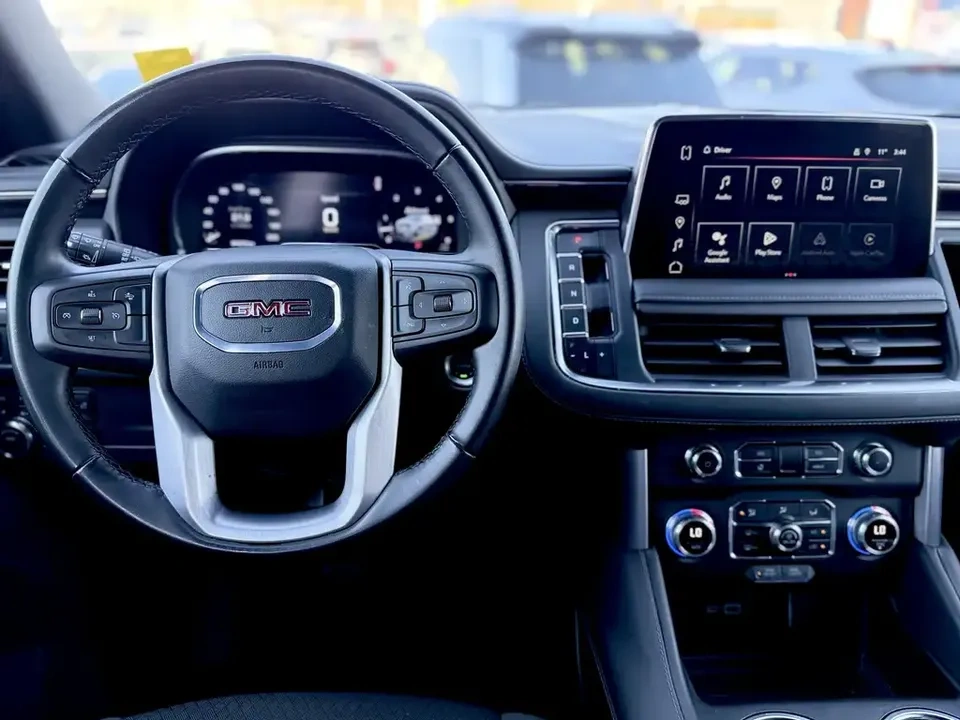 2024 GMC Yukon XL SLE 4WD | 8 Passenger | No Accidents - photo 4