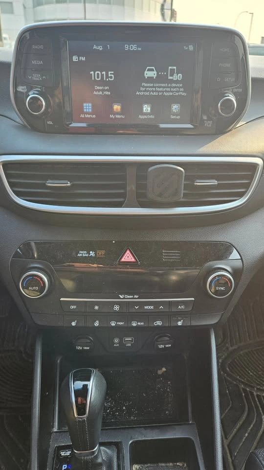 2019 Hyundai Tucson Luxury, 2 Sets of Tires, No Accident - photo 5