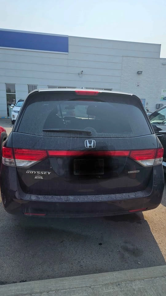 2016 Honda Odyssey - photo 2