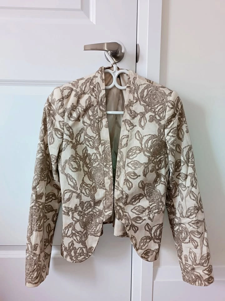Elegant Floral Brocade Beige Blazer Jacket