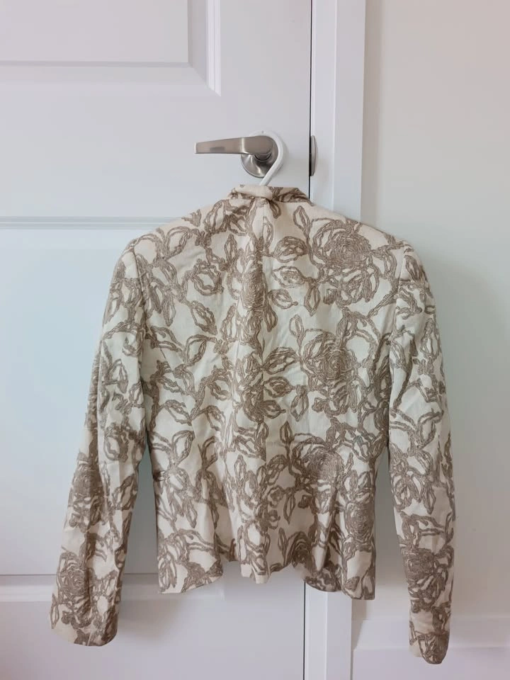 Elegant Floral Brocade Beige Blazer Jacket - photo 2