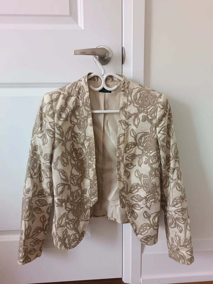 Elegant Floral Brocade Beige Blazer Jacket - photo 3