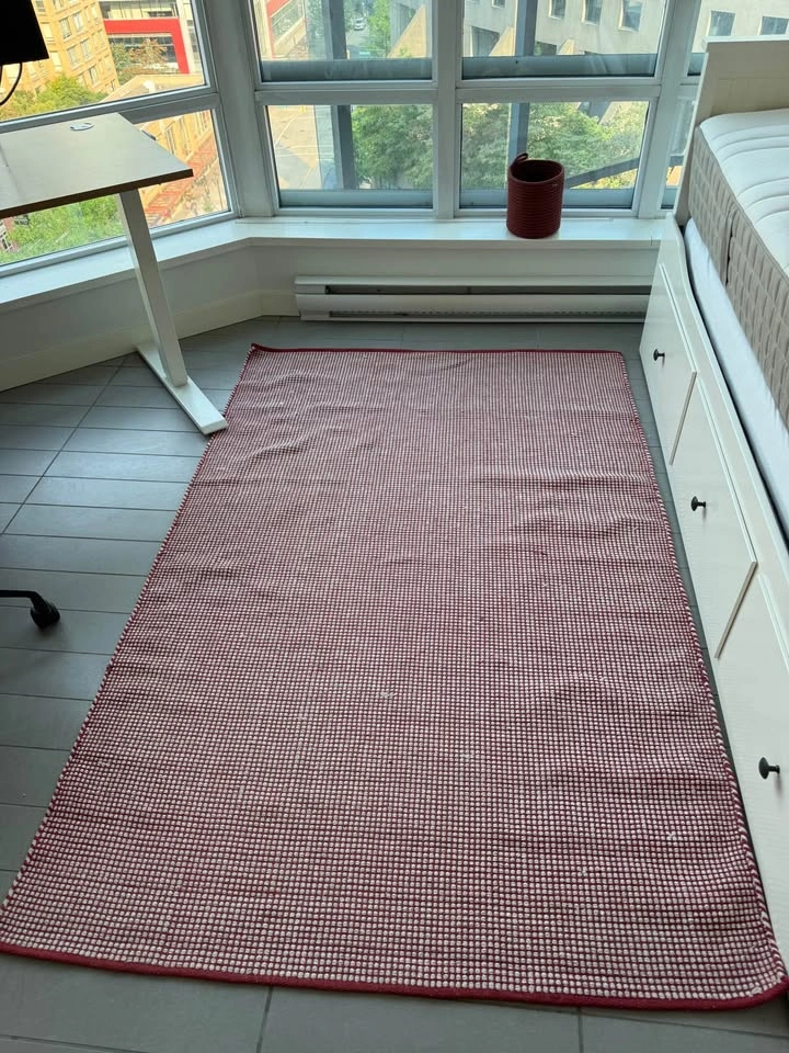 Handwoven Red Rug (4x6) - photo 2