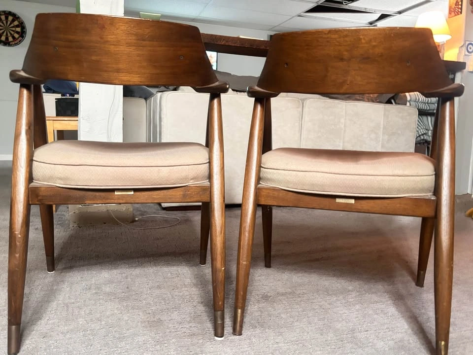 Pair of Vintage 1950s Mid-Century Modern Walnut Armchairs - photo 2