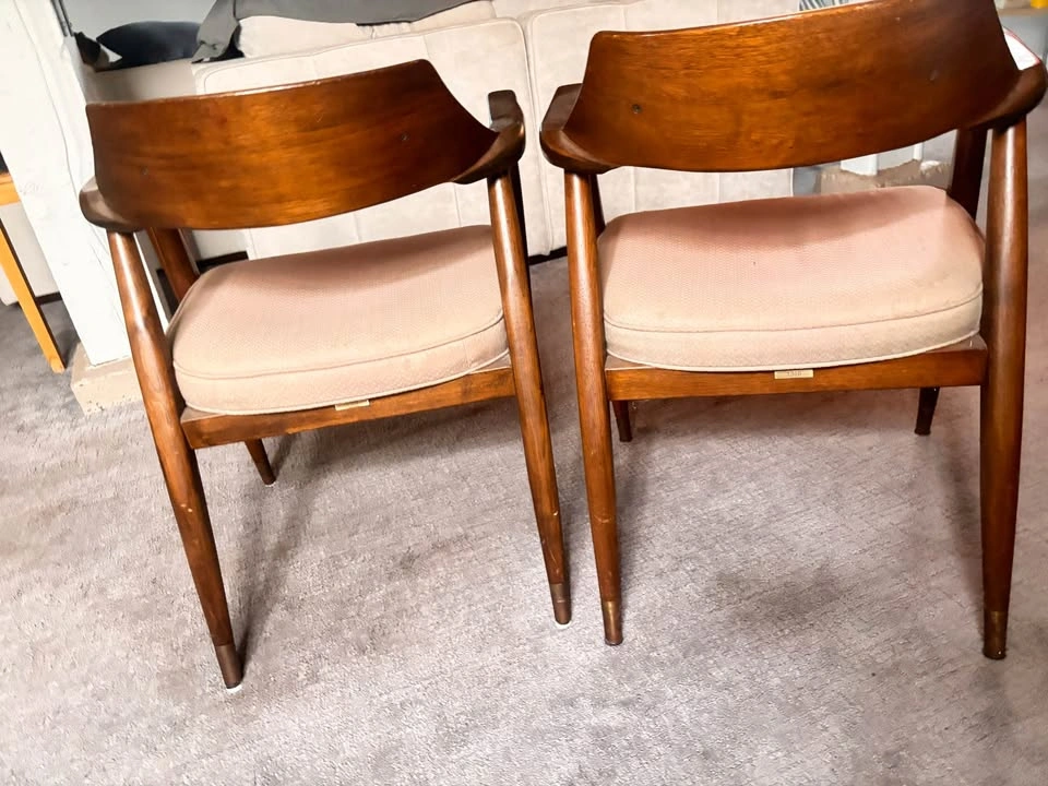 Pair of Vintage 1950s Mid-Century Modern Walnut Armchairs - photo 5