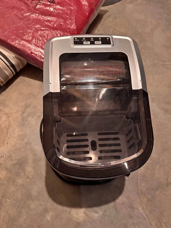 Ice Maker