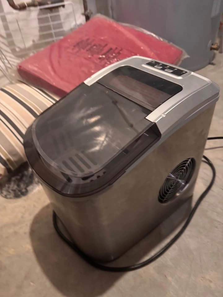 Ice Maker - photo 3